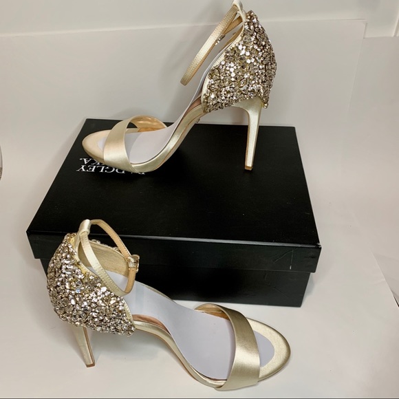 Badgley Mischka Eleanor Sandal Ivory Satin Sz 9.5 - Picture 12 of 14